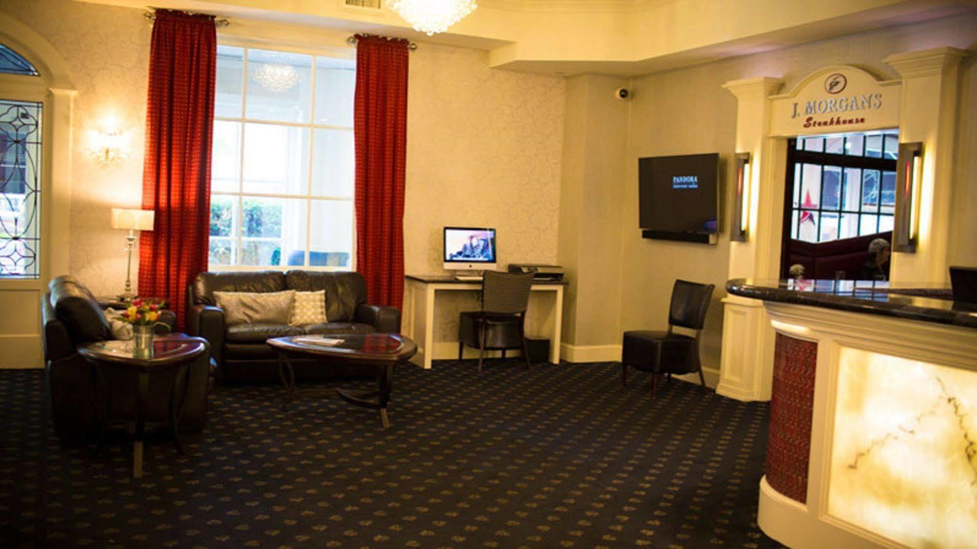 Capitol Plaza Hotel Montpelier Tapestry Collection By Hilton Exteriér fotografie
